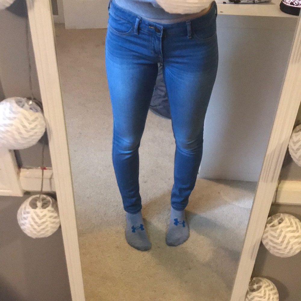 MAKE AN OFFER! Hollister Jeggings!